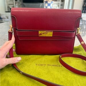 Tory Burch LEE RADZIWILL PEBBLED SHOULDER BAG